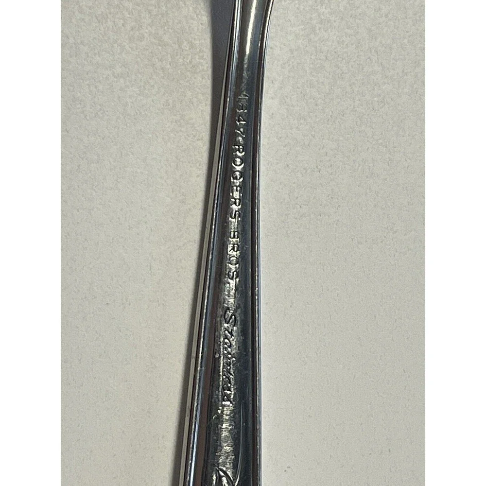 1847 Rogers Brothers stainless flower pansy serving slotted spoon 8.5